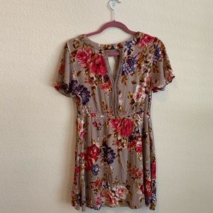 Dillard’s Medium Blu Pepper Floral Dress